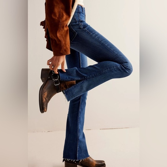 We the Free Level Up Slit Bootcut Jeans in Sunburst Blue - Picture 2 of 13